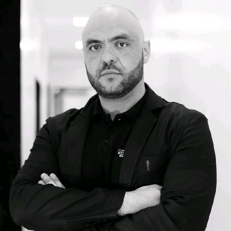 Dr Matheus Kafuri